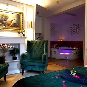 Jacuzzi Przemyska Apartment Krakow