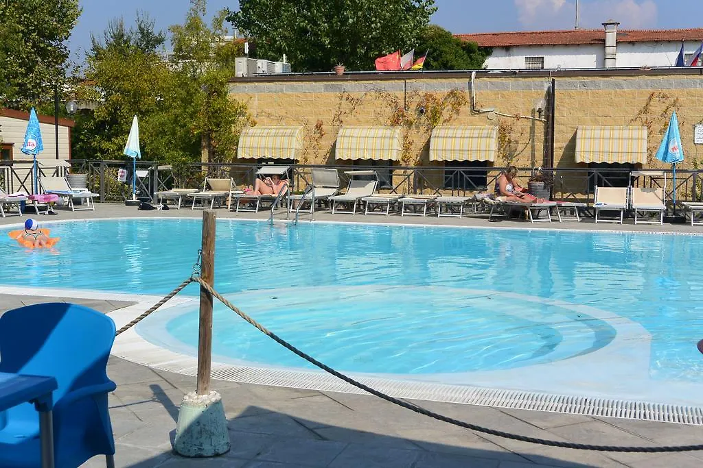 Camping Village Torre Pendente location
