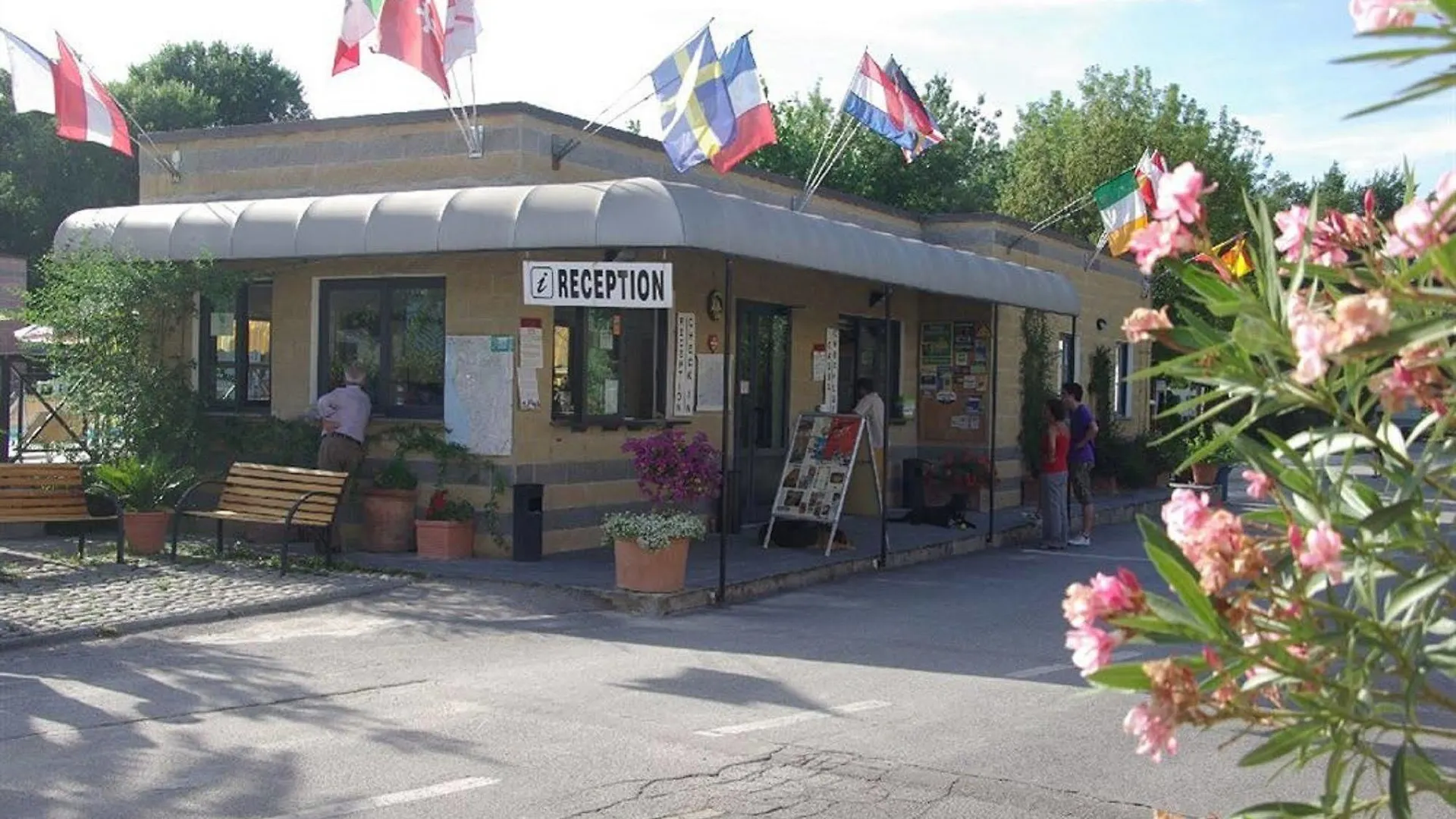 *** Campsite Camping Village Torre Pendente Pisa Italy